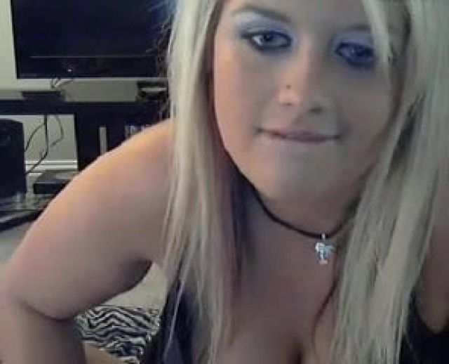 Novella Webcam Sex Amateur Girl Masturbating Big Natural Tits