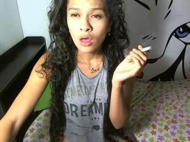 CassandraCruz Female Sexy Shaved Pussy Pussy Webcam Model Brown Eyes