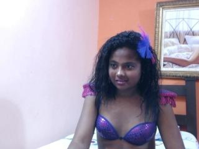 Ebony_ Hot Shaved Pussy Straight Webcam Model Brown Eyes Brunette