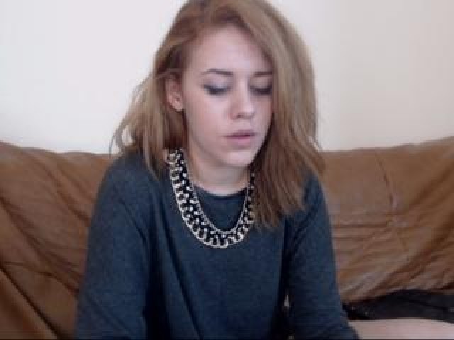 Jollyxxx Webcam Model Medium Tits Tits Cute Teen Webcam Shaved Pussy