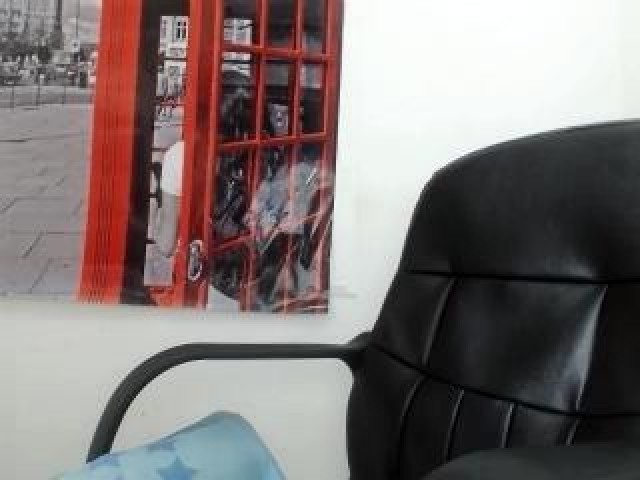 WetWetBusty Webcam Brunette Shaved Pussy Teen Hispanic Webcam Model
